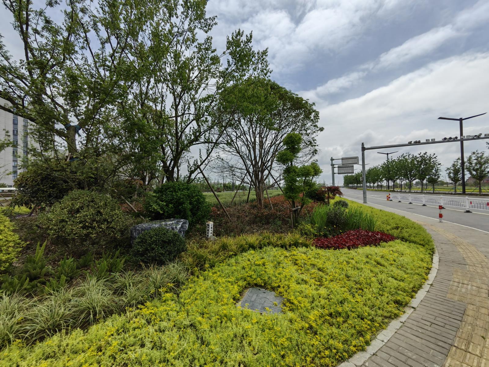 新豐鎮(zhèn)人民路沿線環(huán)境提升工程全過(guò)程工程咨詢服務(wù)